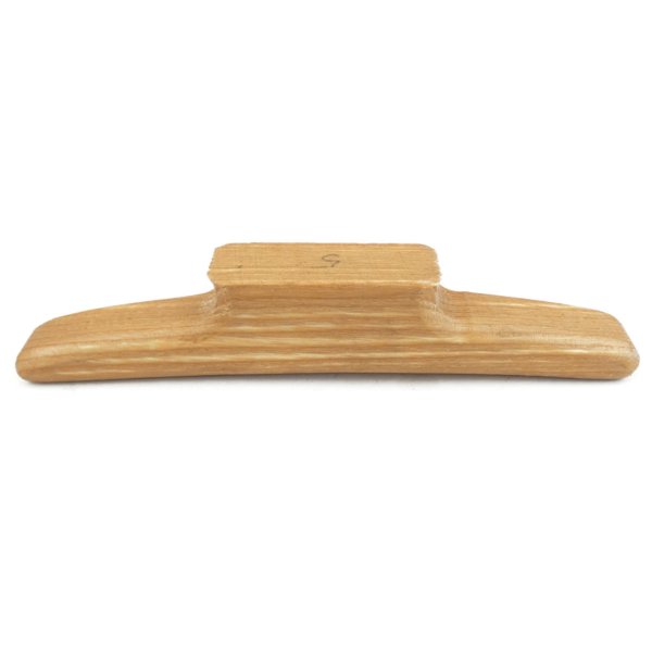 100-350mm. Wooden toggle made of ash for rope sheathing.