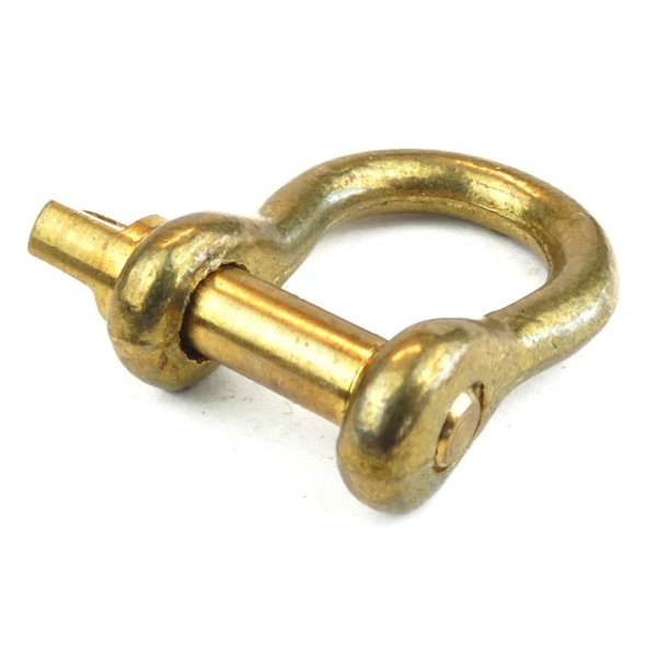 Oval shackle with a through screw for secure anchoring. For rigging, splicing chains, rope systems, fastening, etc.