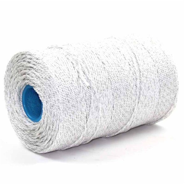 Electric fence rope with stainless steel conductor. Polyester multifilament rope.