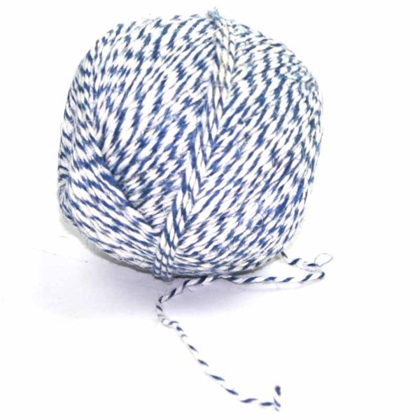 Blue and white striped sewing twine made of flax. For tagging, sailor work, etc.
